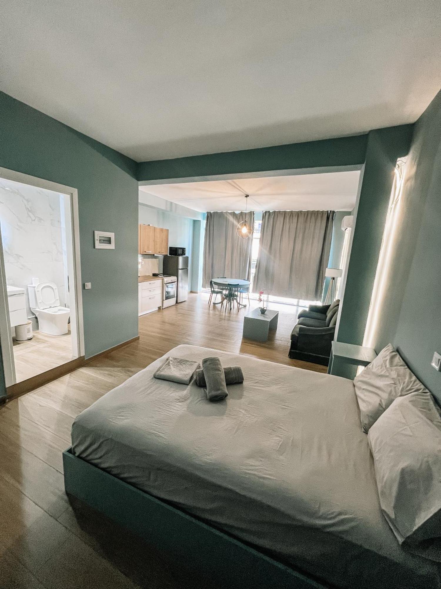 With Shared Acropolis View Roof Appartement